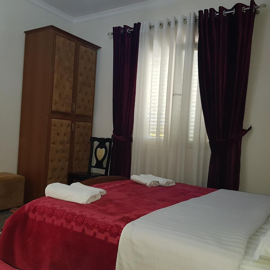 Hotel Erandi Rinas Exterior photo