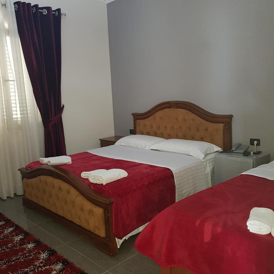 Hotel Erandi Rinas Exterior photo